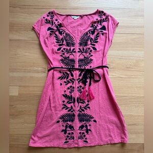 Boden Pink Dress with Navy embroidery & belt.  Size US 10 Petite.